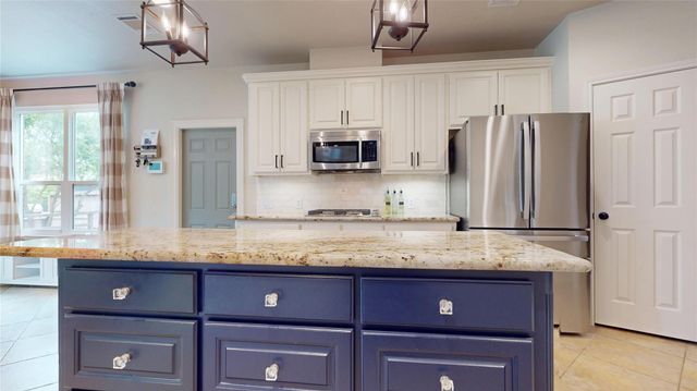 1323 Hillside Forest Drive, Sugar Land, TX 77479