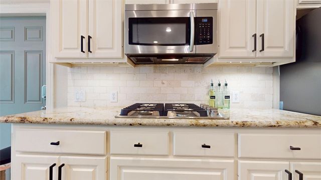 1323 Hillside Forest Drive, Sugar Land, TX 77479