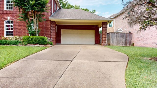 1323 Hillside Forest Drive, Sugar Land, TX 77479