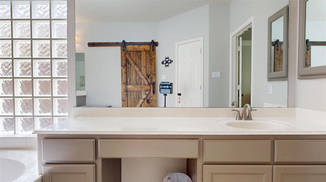 1323 Hillside Forest Drive, Sugar Land, TX 77479