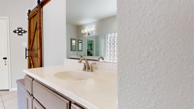 1323 Hillside Forest Drive, Sugar Land, TX 77479