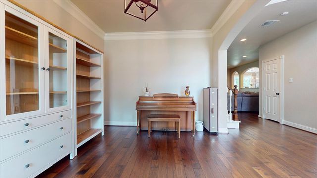 1323 Hillside Forest Drive, Sugar Land, TX 77479