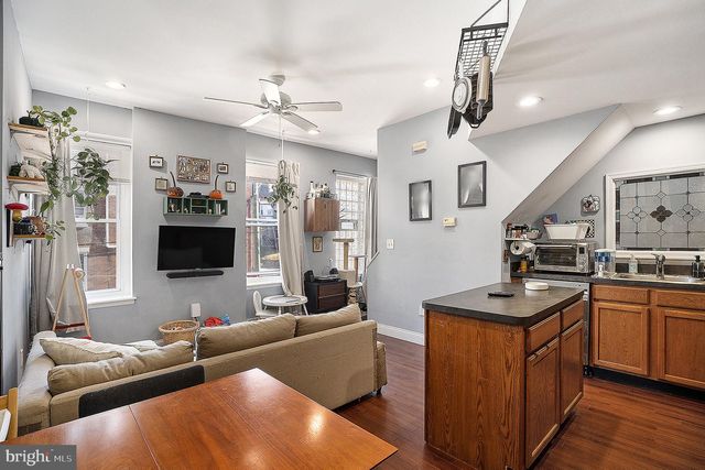 146 VASSAR ST, Philadelphia, PA 19128