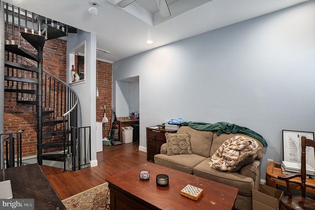 146 VASSAR ST, Philadelphia, PA 19128