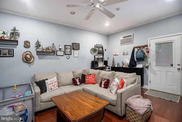 146 VASSAR ST, Philadelphia, PA 19128