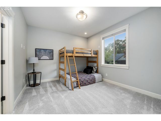 12502 Nw 49TH Ave, Vancouver, WA 98685