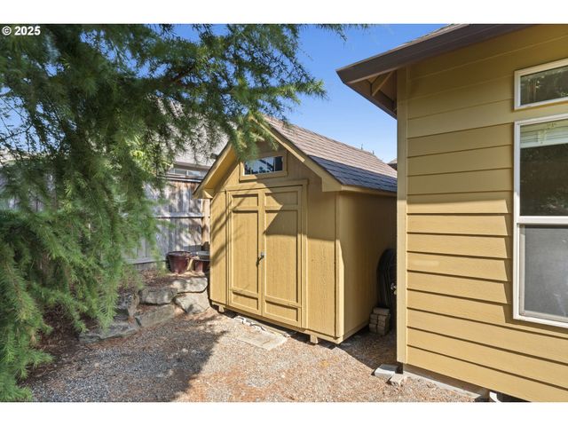 12502 Nw 49TH Ave, Vancouver, WA 98685