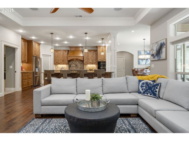 12502 Nw 49TH Ave, Vancouver, WA 98685