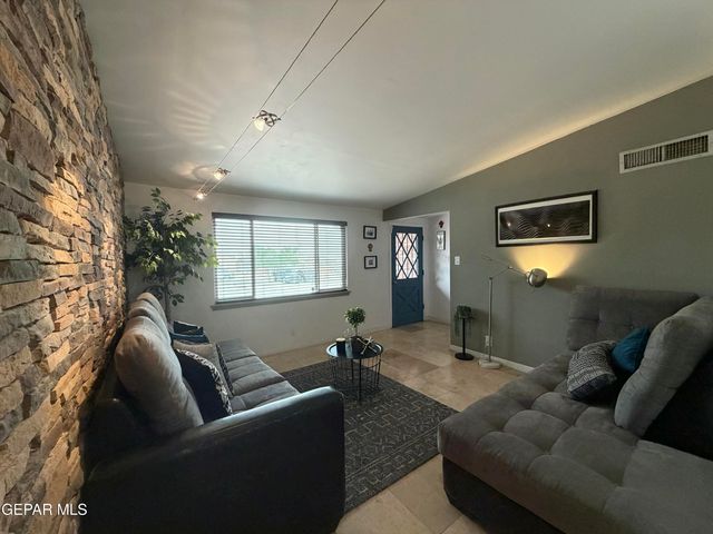 3604 LEMO Street, El Paso, TX 79904