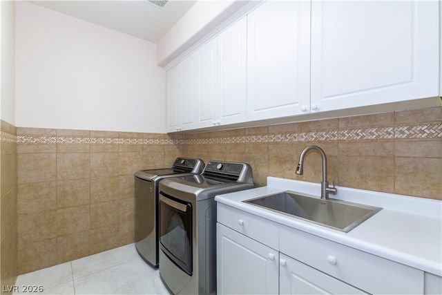 10201 Owls Peak Court, Las Vegas, NV 89144