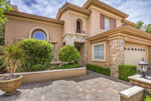 10201 Owls Peak Court, Las Vegas, NV 89144