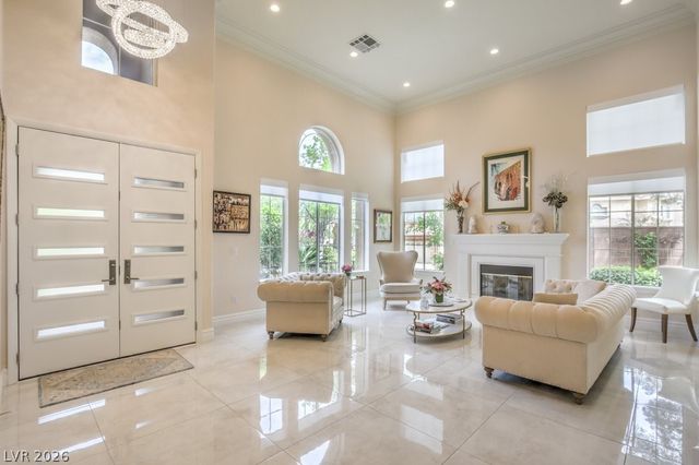 10201 Owls Peak Court, Las Vegas, NV 89144