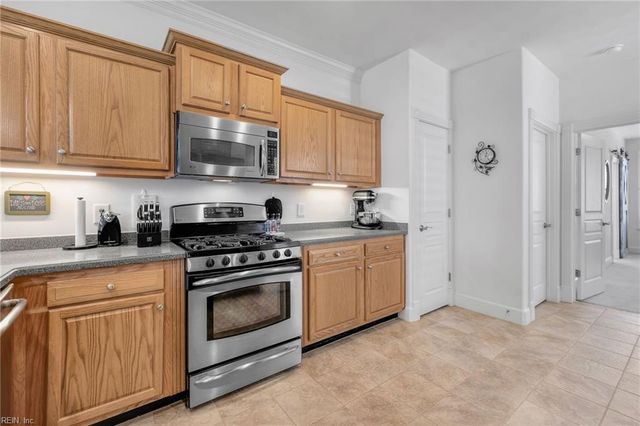 1059 Bay Breeze DR, Suffolk, VA 23435
