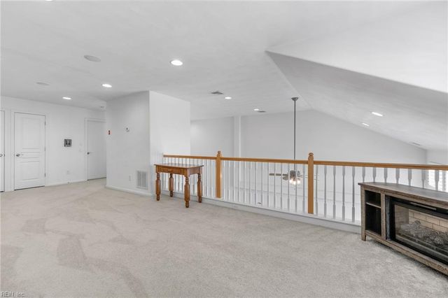 1059 Bay Breeze DR, Suffolk, VA 23435