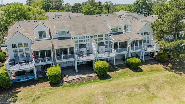 1059 Bay Breeze DR, Suffolk, VA 23435
