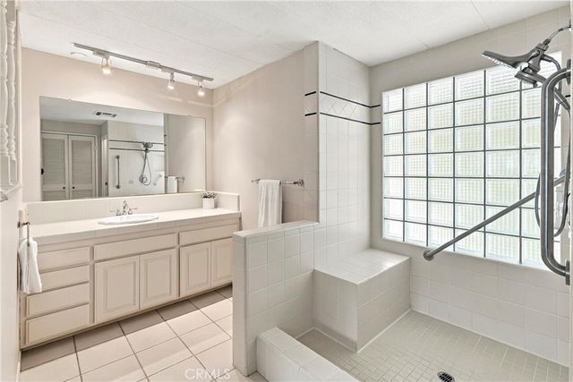 24001 Muirlands Boulevard 440, Lake Forest, CA 92630