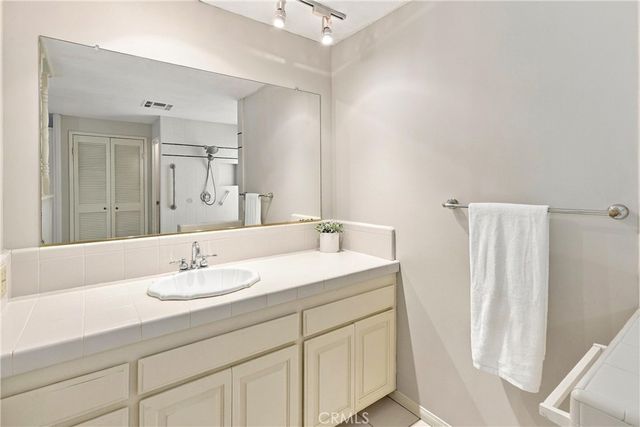 24001 Muirlands Boulevard 440, Lake Forest, CA 92630