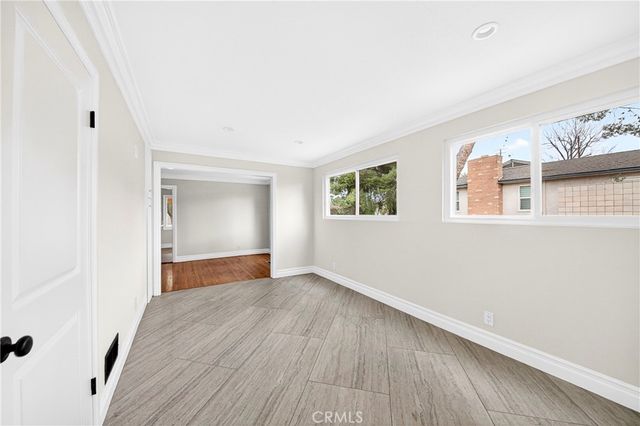 910 W Valencia Mesa, Fullerton, CA 92835