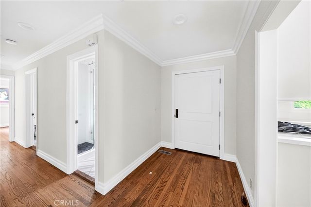 910 W Valencia Mesa, Fullerton, CA 92835