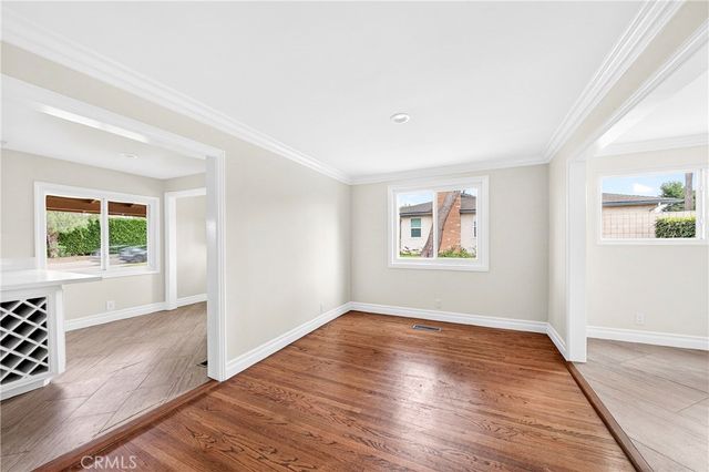 910 W Valencia Mesa, Fullerton, CA 92835