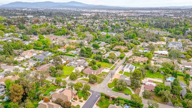 910 W Valencia Mesa, Fullerton, CA 92835