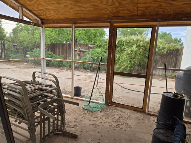 13 Whitehouse Road, Los Lunas, NM 87031