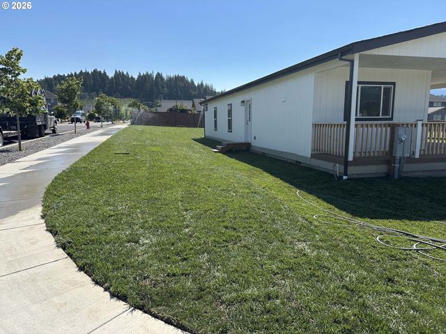 3715 JONES Dr, Hood River, OR 97031
