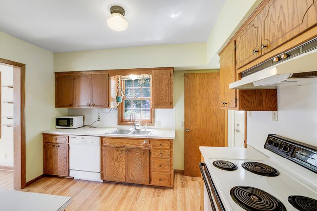 4200 Beard Avenue N, Robbinsdale, MN 55422
