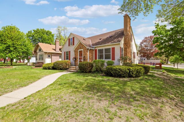 4200 Beard Avenue N, Robbinsdale, MN 55422