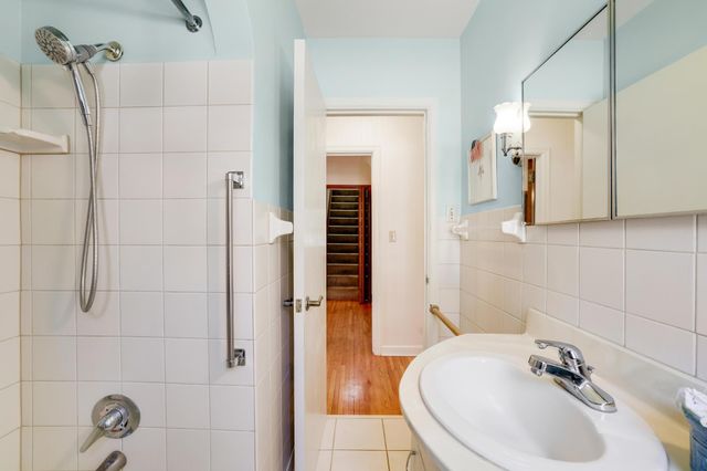 4200 Beard Avenue N, Robbinsdale, MN 55422
