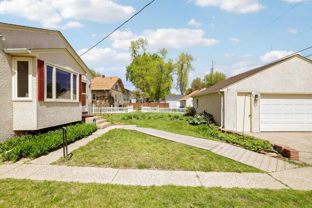 4200 Beard Avenue N, Robbinsdale, MN 55422