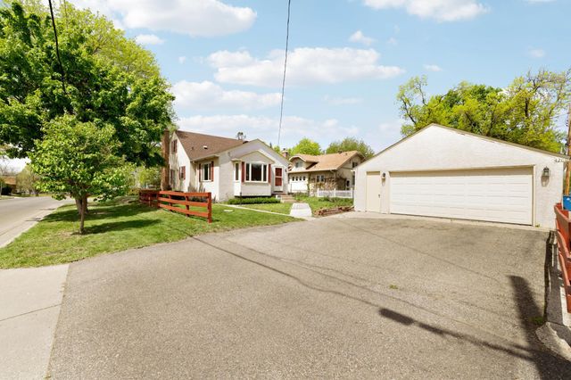 4200 Beard Avenue N, Robbinsdale, MN 55422