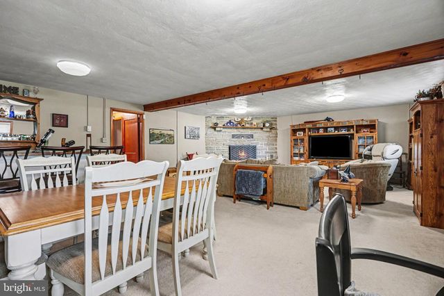 6010 EYSTER AVE, Spring Grove, PA 17362