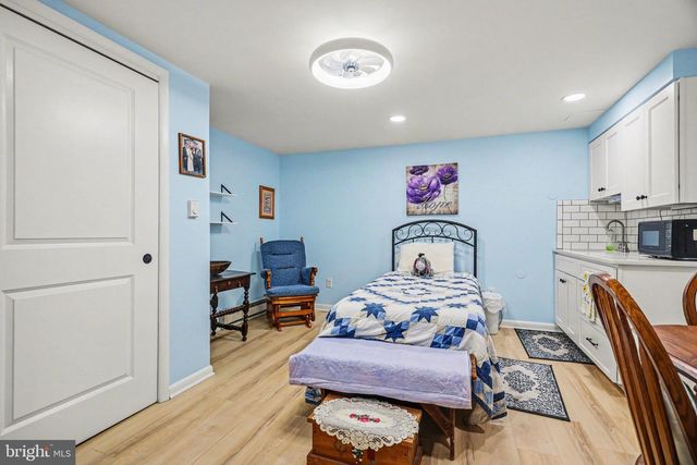 6010 EYSTER AVE, Spring Grove, PA 17362