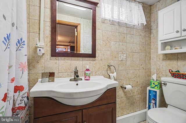 6010 EYSTER AVE, Spring Grove, PA 17362