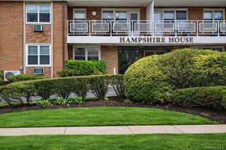 601 Chestnut Street A17, Cedarhurst, NY 11516