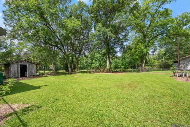 29809 S Cafe Line Rd, Albany, LA 70711