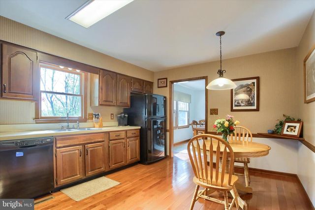 810 ACRI RD, Mechanicsburg, PA 17050