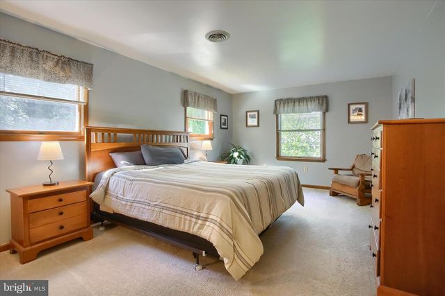 810 ACRI RD, Mechanicsburg, PA 17050