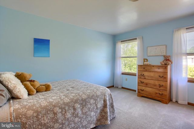 810 ACRI RD, Mechanicsburg, PA 17050