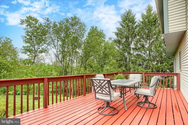 810 ACRI RD, Mechanicsburg, PA 17050