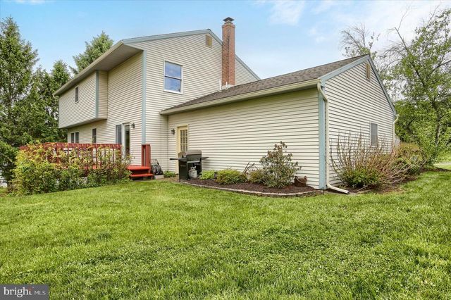 810 ACRI RD, Mechanicsburg, PA 17050
