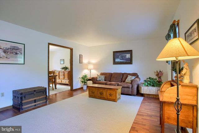810 ACRI RD, Mechanicsburg, PA 17050