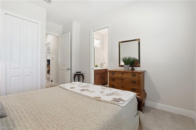 3707 5th AVE SW, Naples, FL 34117