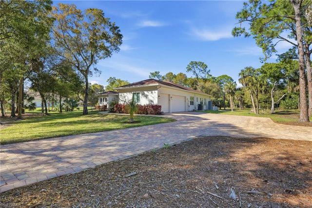 3707 5th AVE SW, Naples, FL 34117