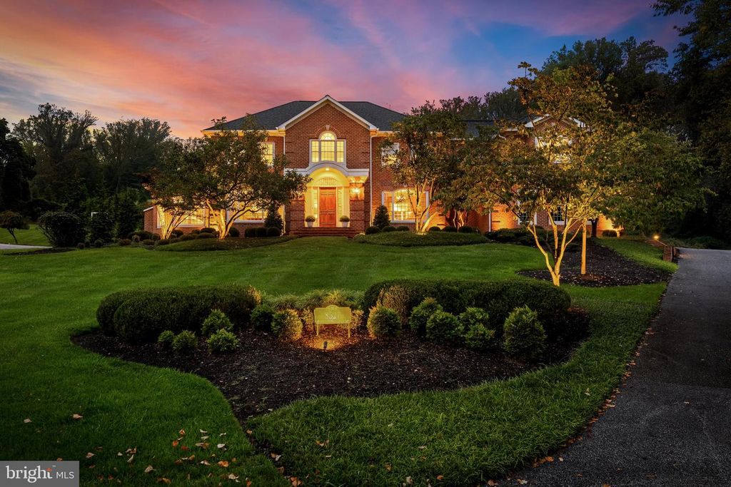 8527 HUNTSPRING DR, Lutherville Timonium, MD 21093