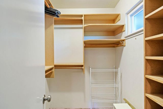 1605 Goldenwood Dr, Modesto, CA 95350