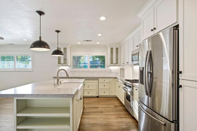 1605 Goldenwood Dr, Modesto, CA 95350