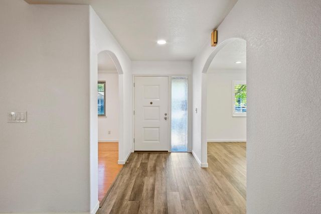 1605 Goldenwood Dr, Modesto, CA 95350