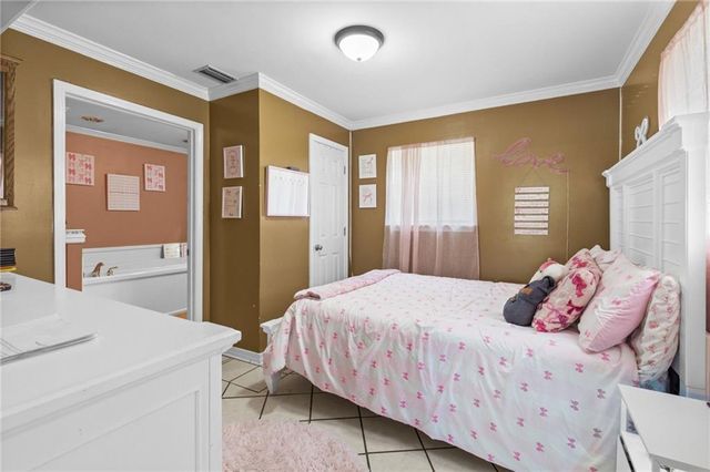 4815 Sharpless Drive E, Eight Mile, AL 36613